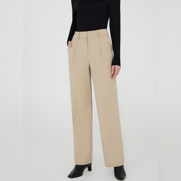 Suzy Shier Pants - NWT Suzy Shier Classic Beige Women's Trousers Pants Size 3
